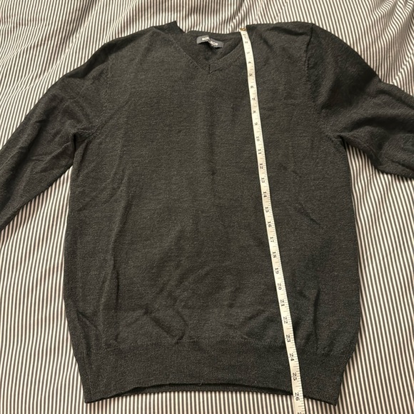 Bonobos Charcoal V Neck Sweater 100% Merino Wool Size S Standard Fit - Picture 8 of 8